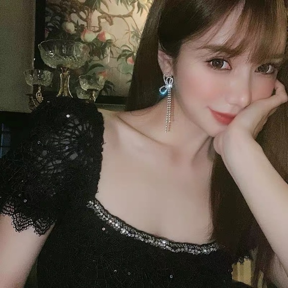 Brand new designer earrings - Picture 5 of 5